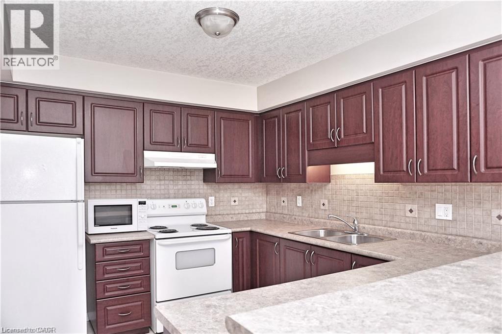 40 Madeleine Street, Kitchener, Ontario  N2R 1V4 - Photo 8 - 40822627
