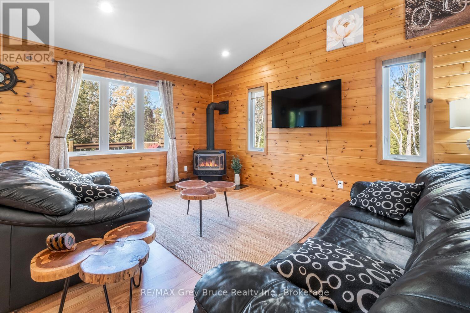 104 Maple Drive, Northern Bruce Peninsula, Ontario  N0H 1Z0 - Photo 15 - X13023126