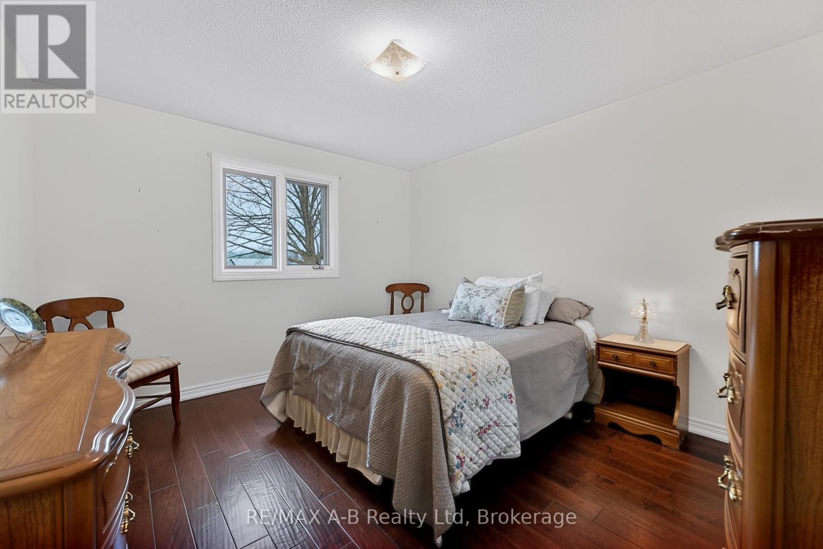 23 - 24 Griffiths Drive, Brant, Ontario  N3L 4C5 - Photo 11 - X13024984
