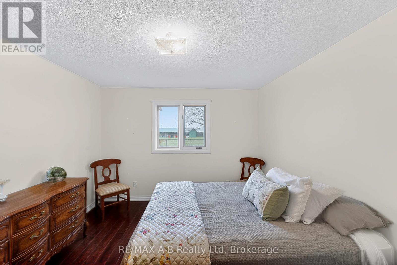 23 - 24 Griffiths Drive, Brant, Ontario  N3L 4C5 - Photo 12 - X13024984