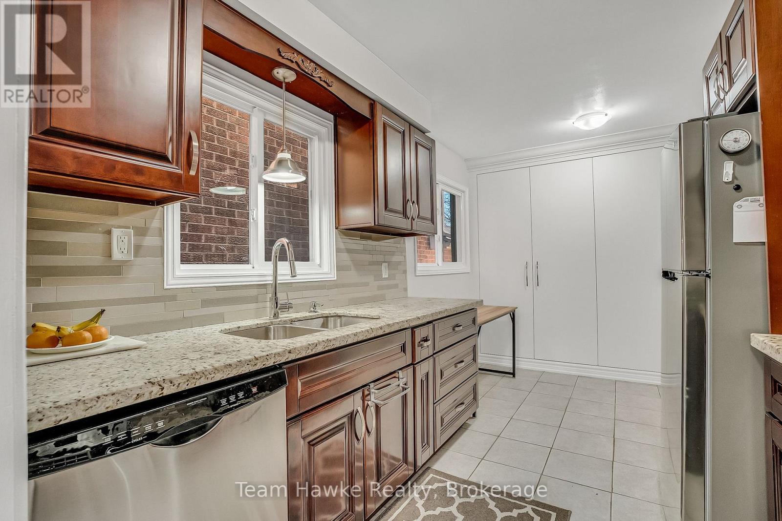15 White Boulevard, Vaughan, Ontario  L4J 5Z4 - Photo 9 - N13026932