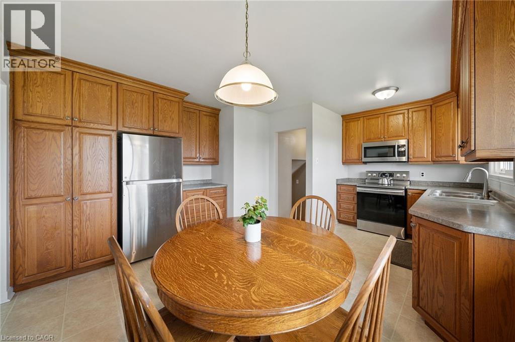 2223 Hall Road, Binbrook, Ontario  L0R 1C0 - Photo 14 - 40820570