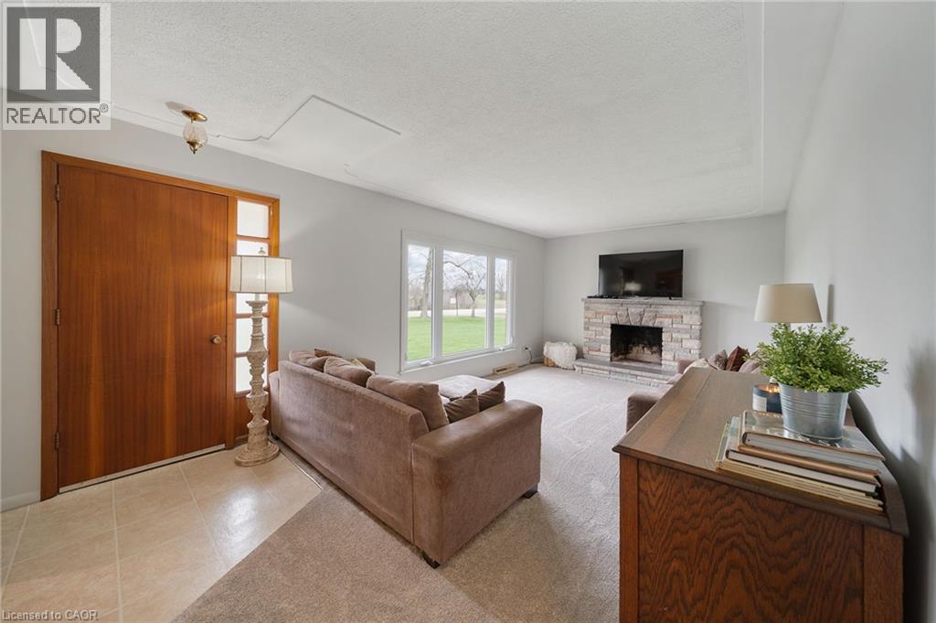 2223 Hall Road, Binbrook, Ontario  L0R 1C0 - Photo 17 - 40820570
