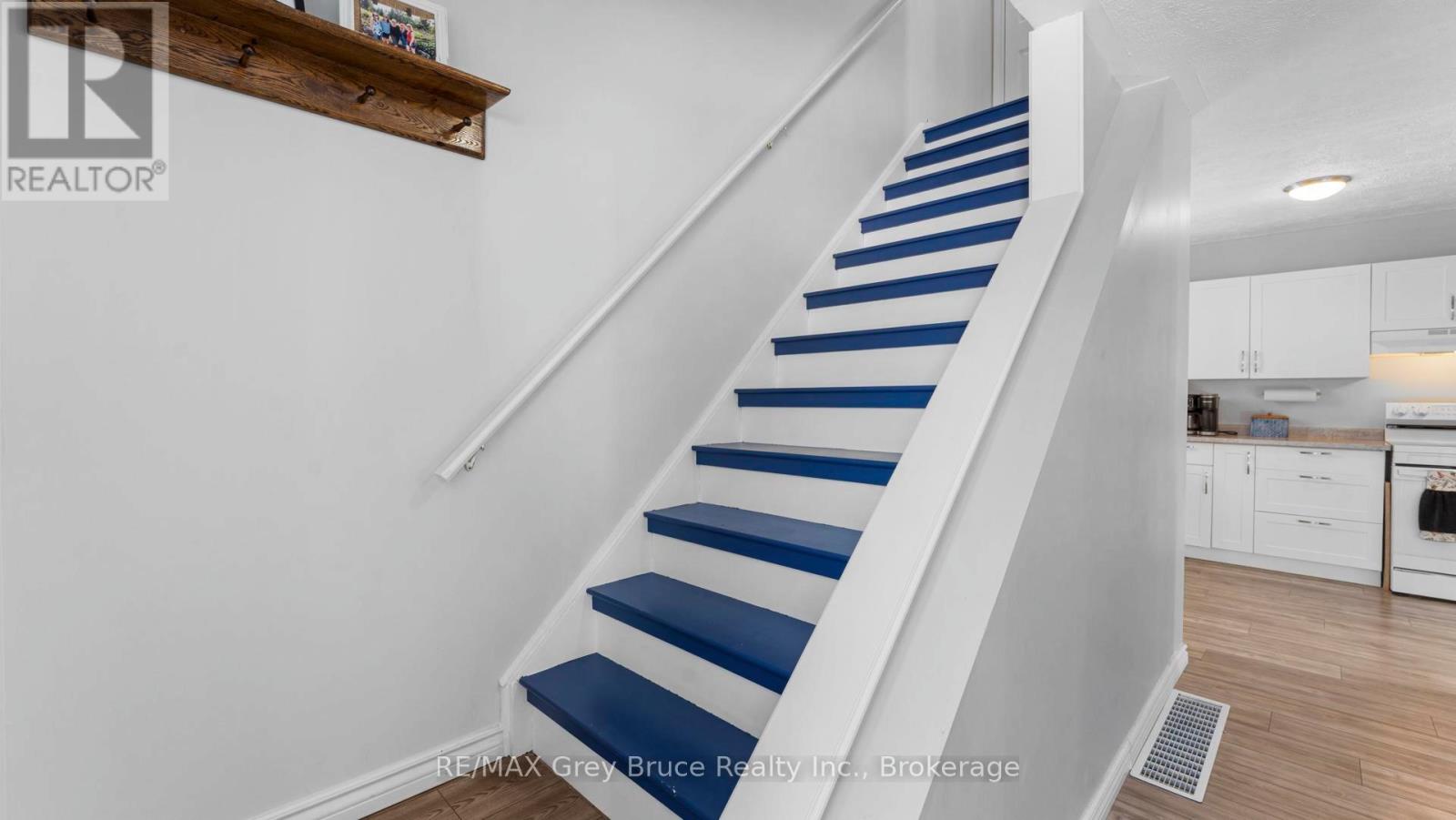 1666 3rd Avenue W, Owen Sound, Ontario  N4K 4R4 - Photo 4 - X13030192