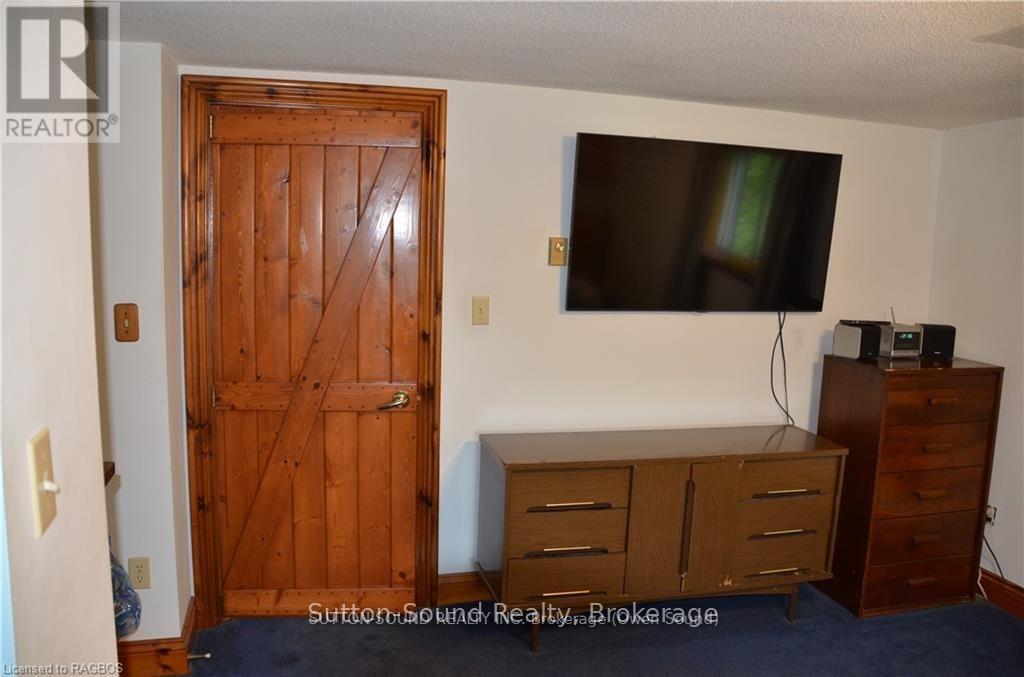 402432 Grey Road 4, West Grey, Ontario  N0H 1R0 - Photo 15 - X13031334