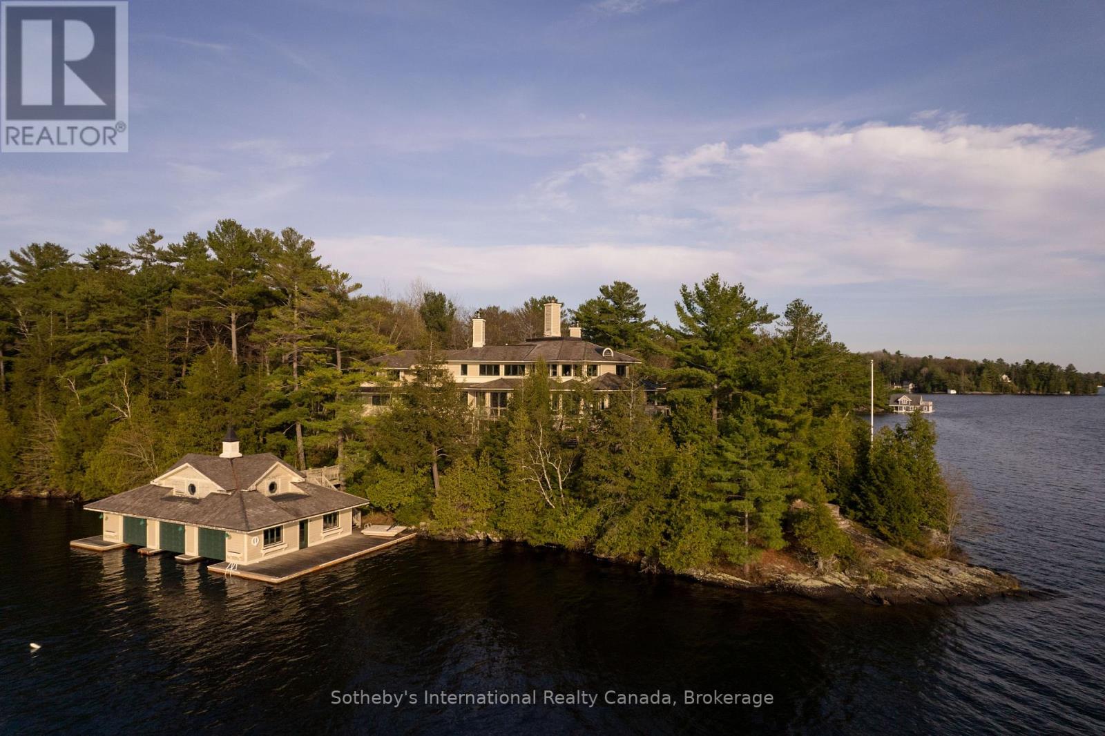 Point Cottage - 1250 Waldmere Road, Bracebridge, Ontario  P1L 1W8 - Photo 5 - X13032024