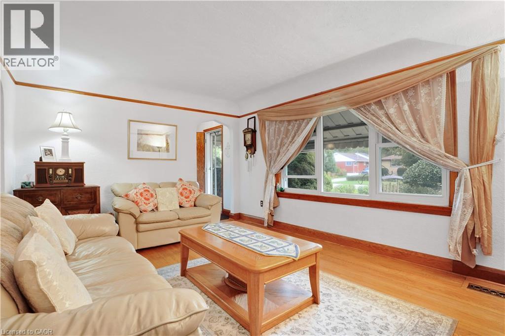 22 Graber Place, Kitchener, Ontario  N2A 1G8 - Photo 4 - 40815505