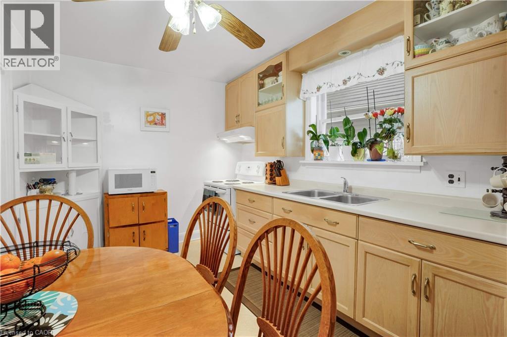 22 Graber Place, Kitchener, Ontario  N2A 1G8 - Photo 8 - 40815505
