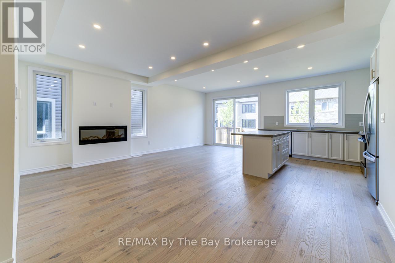 15 Sun Valley Avenue, Wasaga Beach, Ontario  L9Z 0N6 - Photo 5 - S13033342