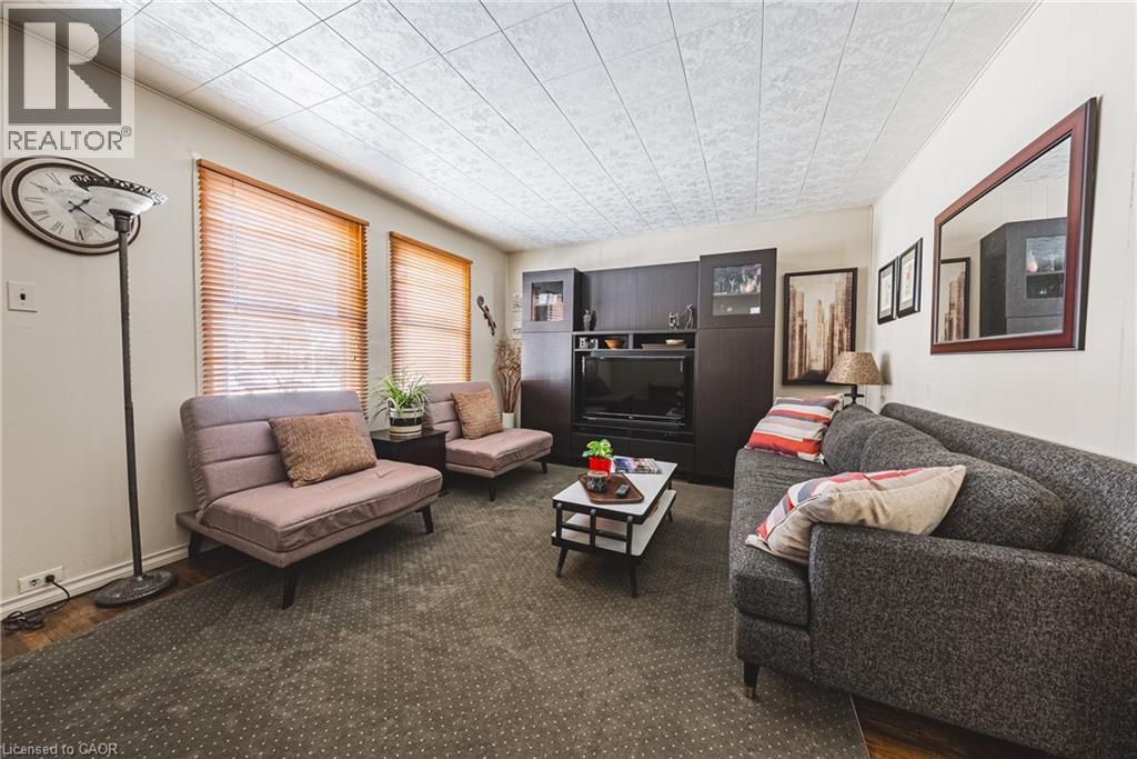 28 Munn Street, Hamilton, Ontario  L8V 1J9 - Photo 4 - 40822477