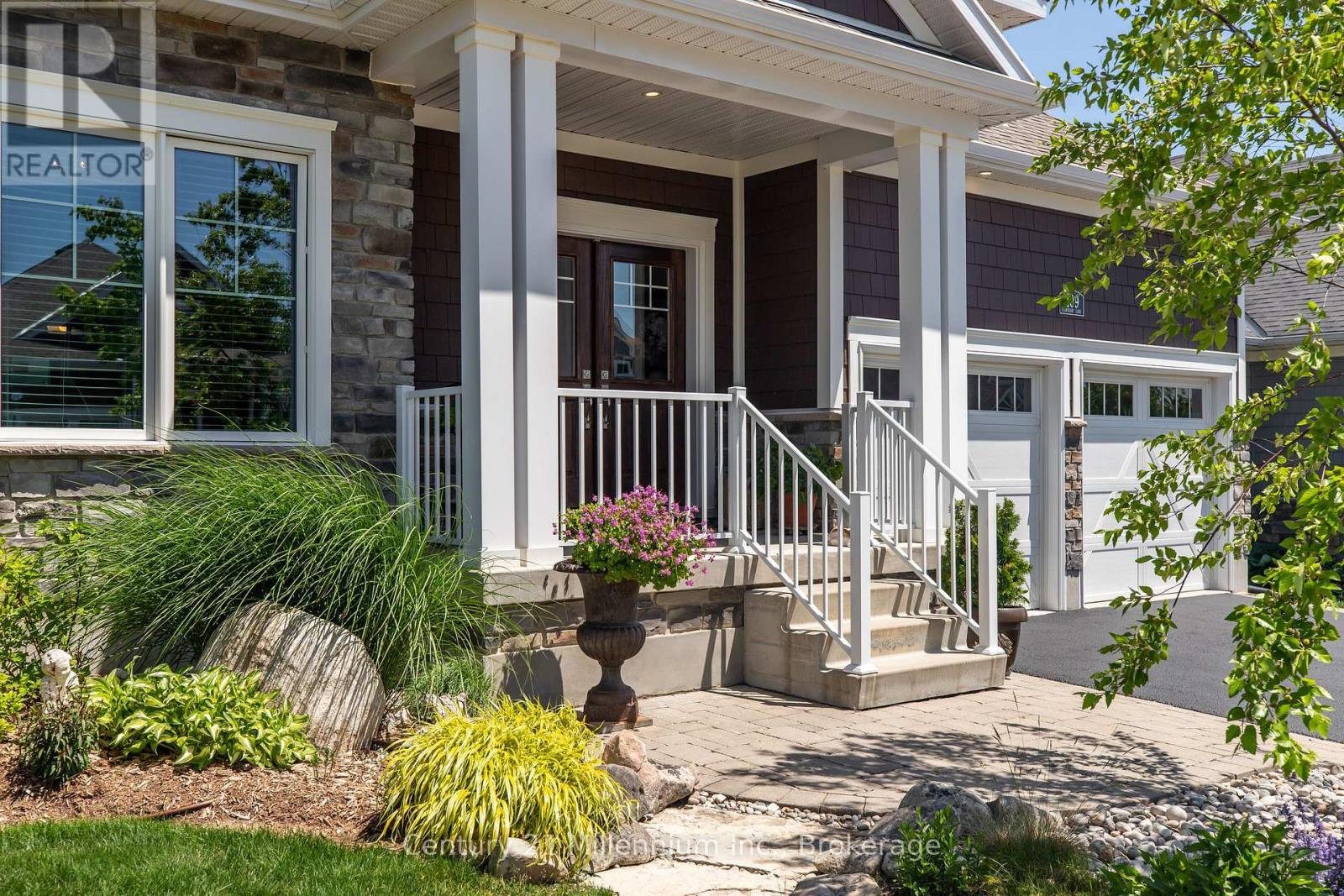 209 Snowberry Lane, Georgian Bluffs, Ontario  N0H 1S0 - Photo 2 - X13039756