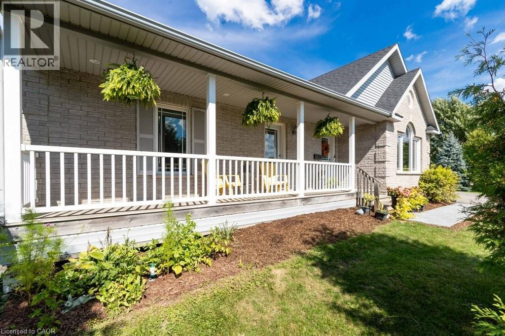 395 Bell Street, Palmerston, Ontario  N0G 2P0 - Photo 2 - 40823654