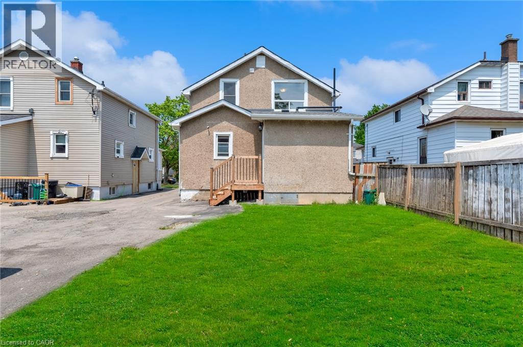 27 Lasalle Street, Welland, Ontario  L3B 4J5 - Photo 2 - 40823674