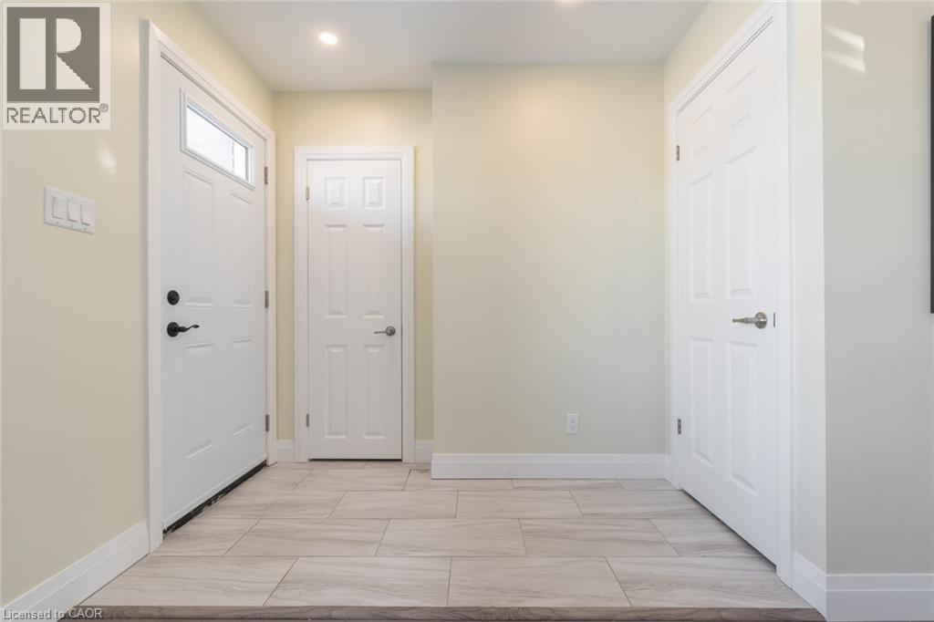 58 Sandalwood Avenue, Hamilton, Ontario  L8T 2E3 - Photo 3 - 40824359