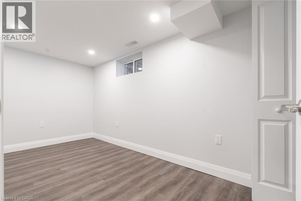 58 Sandalwood Avenue, Hamilton, Ontario  L8T 2E3 - Photo 38 - 40824359