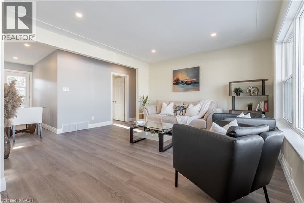 58 Sandalwood Avenue, Hamilton, Ontario  L8T 2E3 - Photo 4 - 40824359