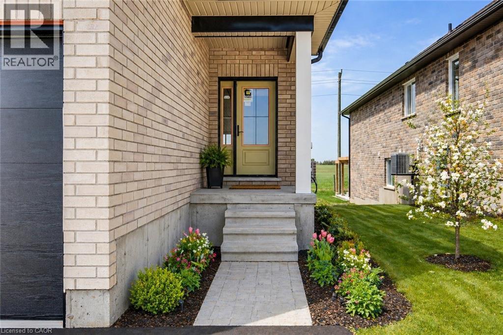 114 Bedell Drive, Mapleton, Ontario  N0G 1P0 - Photo 4 - 40823457