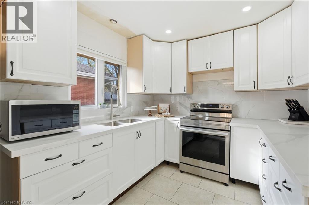 352 East 28th Street, Hamilton, Ontario  L8V 3J6 - Photo 16 - 40824561