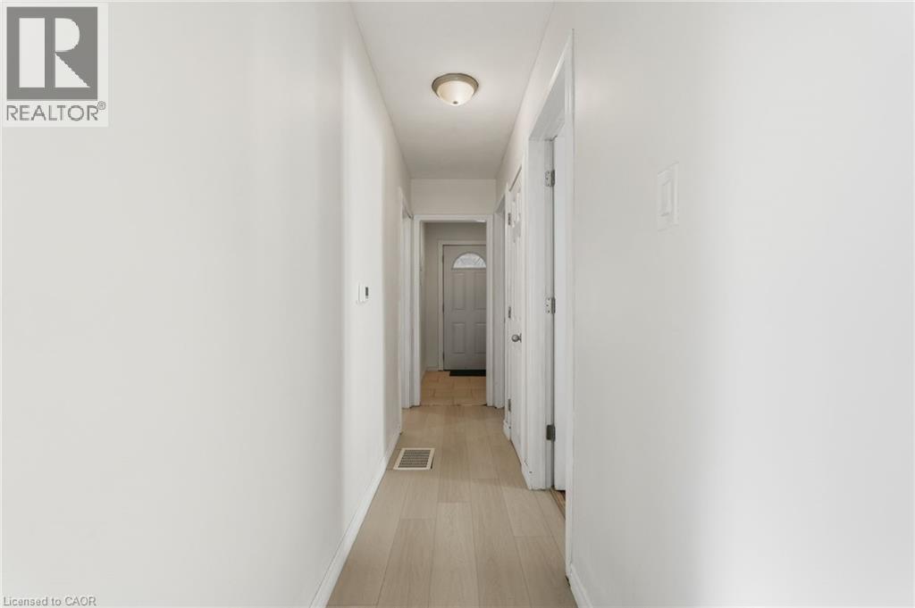 352 East 28th Street, Hamilton, Ontario  L8V 3J6 - Photo 21 - 40824561