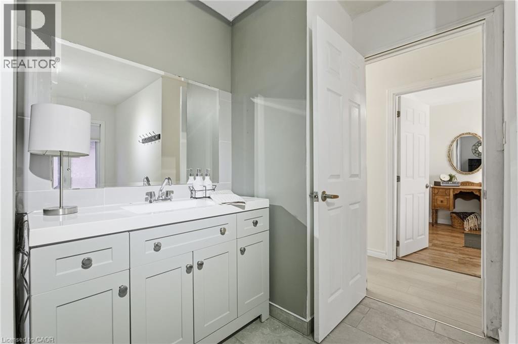 352 East 28th Street, Hamilton, Ontario  L8V 3J6 - Photo 27 - 40824561