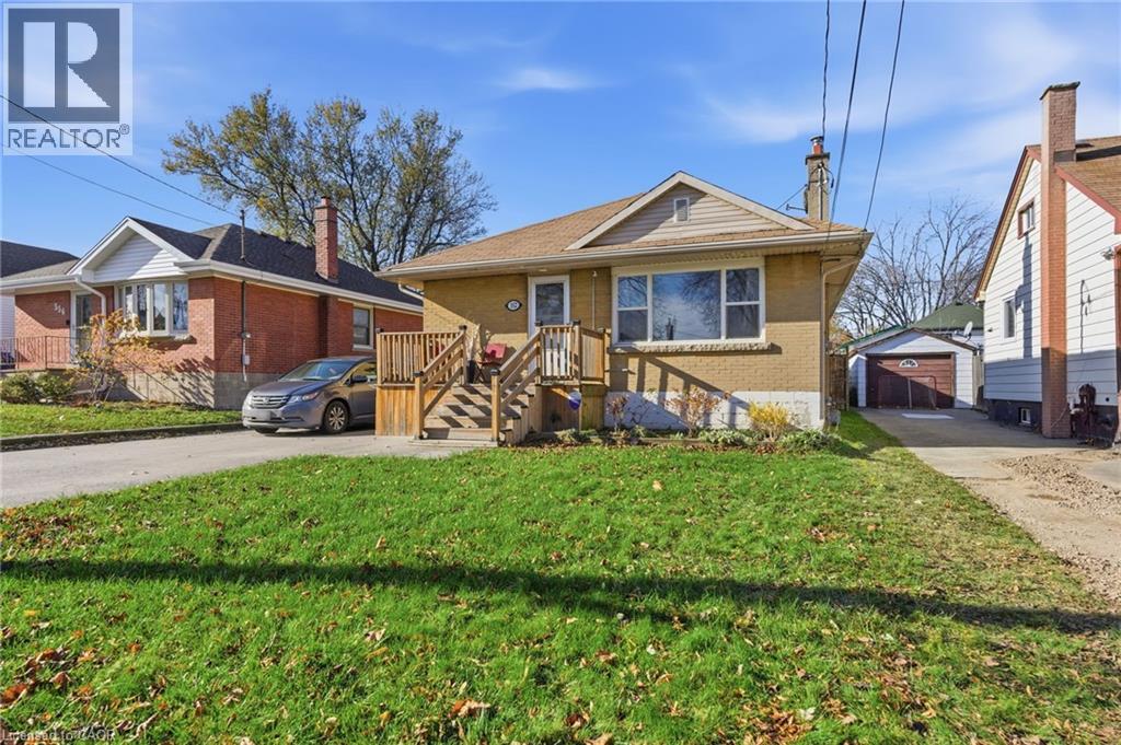 352 East 28th Street, Hamilton, Ontario  L8V 3J6 - Photo 3 - 40824561