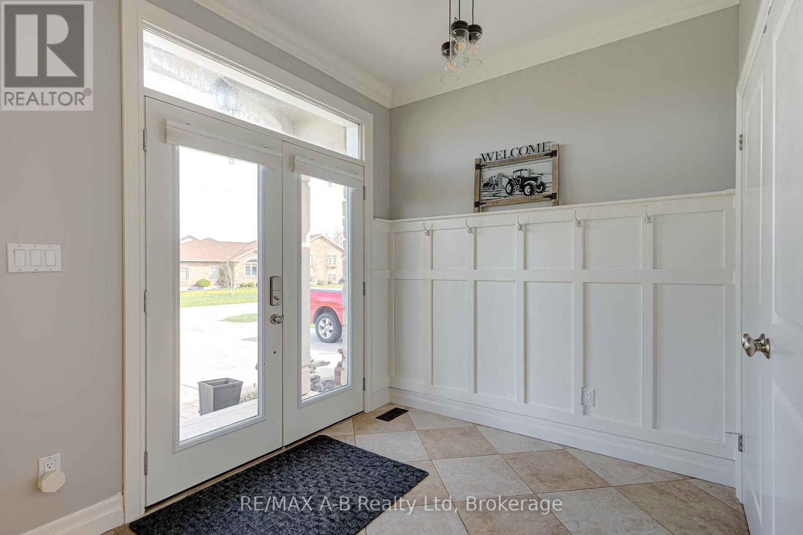 296 Glass Street, St. Marys, Ontario  N4X 1E5 - Photo 6 - X13056550