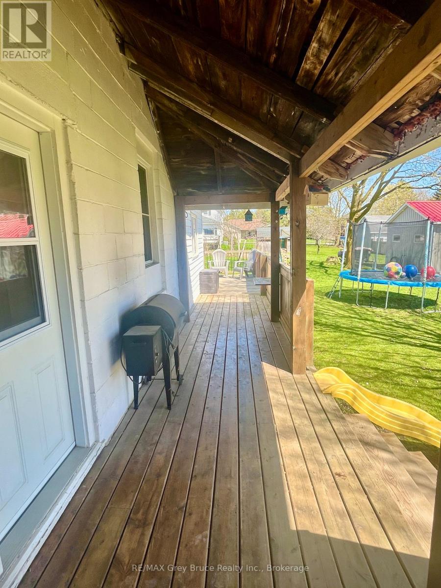 141 Yonge Street N, Arran-Elderslie, Ontario  N0H 2N0 - Photo 41 - X13057298
