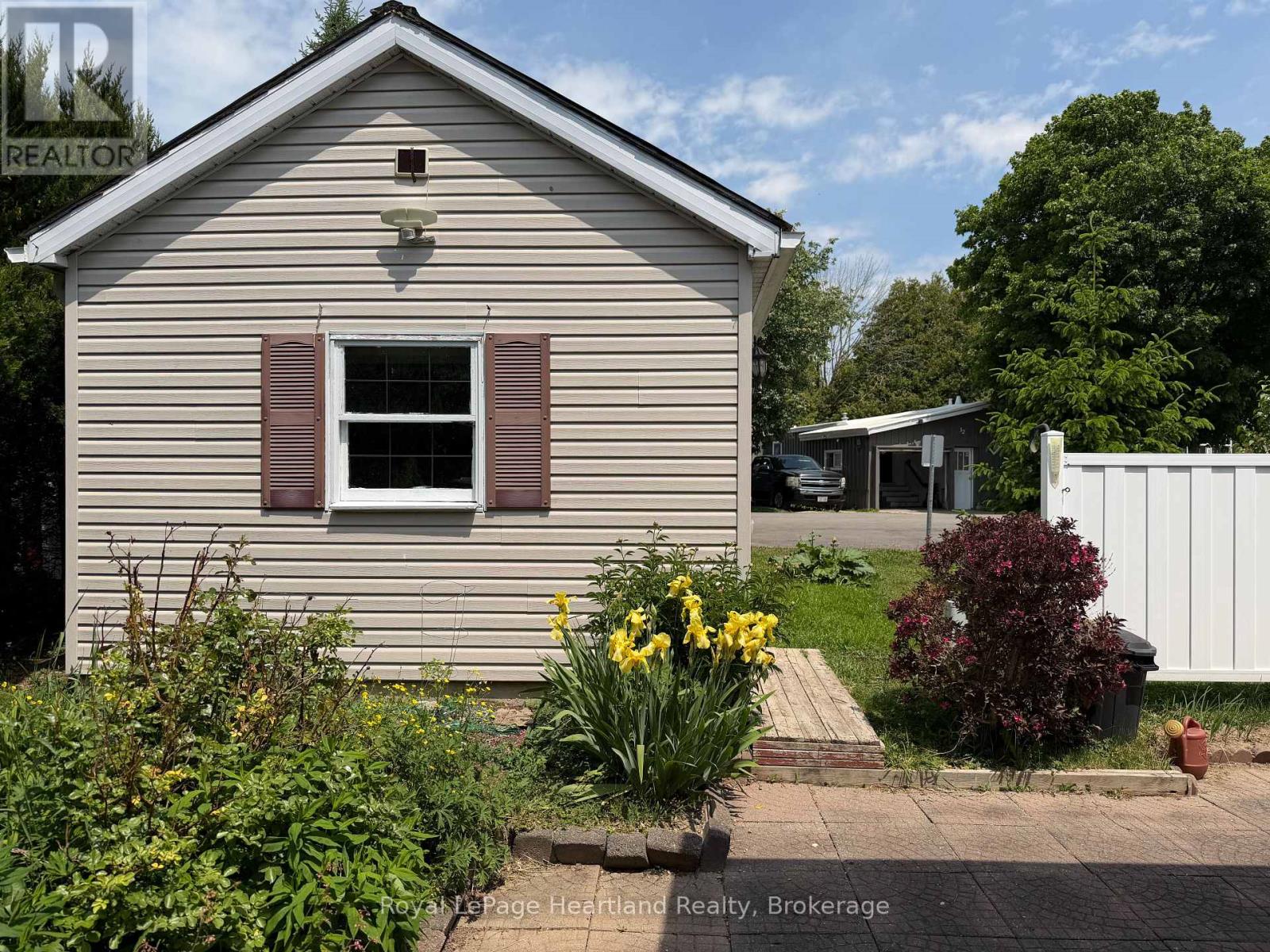 14 Garden Road, Ashfield-Colborne-Wawanosh, Ontario  N7A 3Y3 - Photo 33 - X13059600