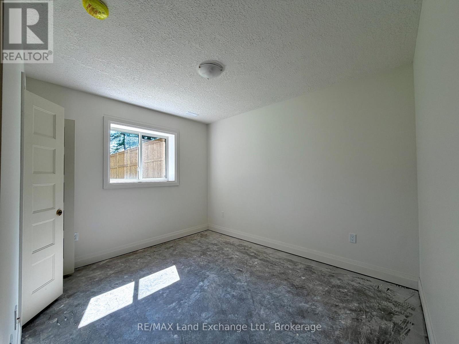 660 Devonshire Road, Saugeen Shores, Ontario  N0H 2C3 - Photo 11 - X13060028