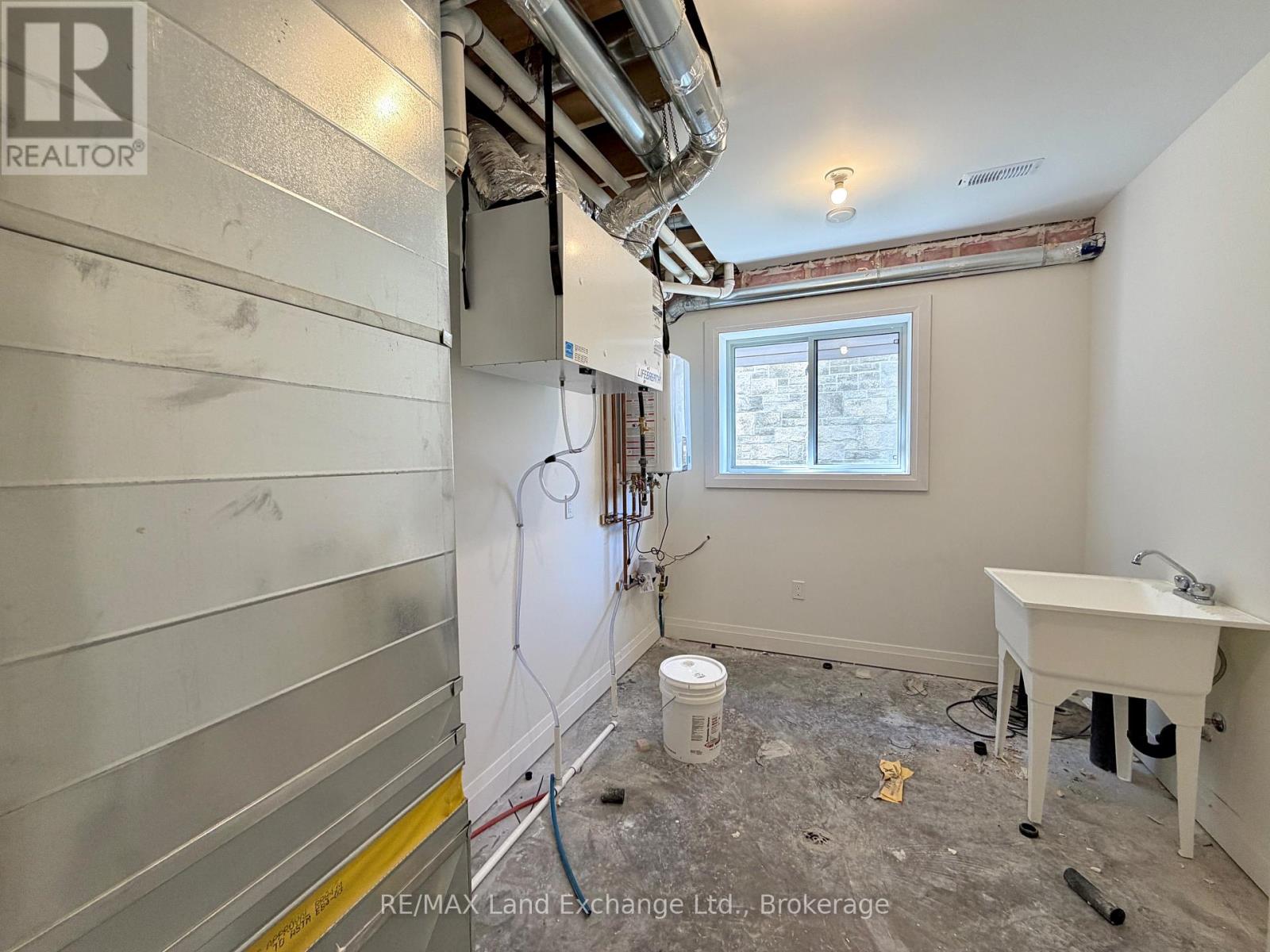 660 Devonshire Road, Saugeen Shores, Ontario  N0H 2C3 - Photo 12 - X13060028