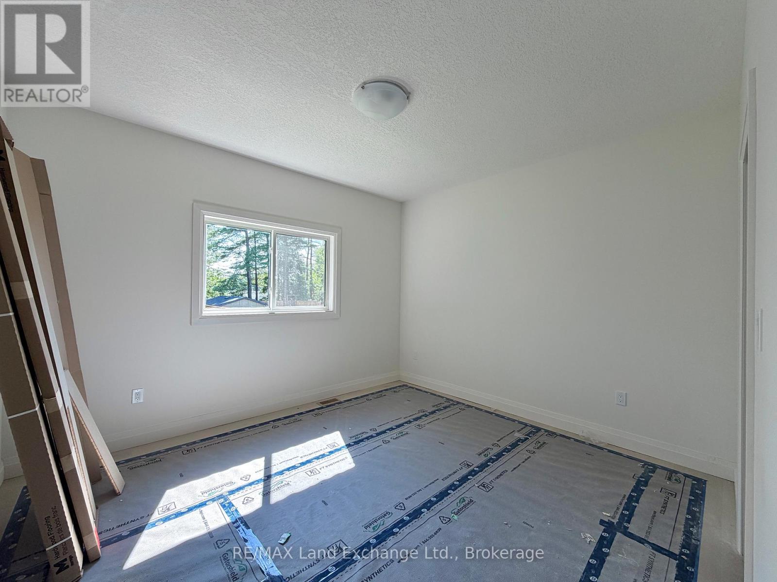 660 Devonshire Road, Saugeen Shores, Ontario  N0H 2C3 - Photo 5 - X13060028