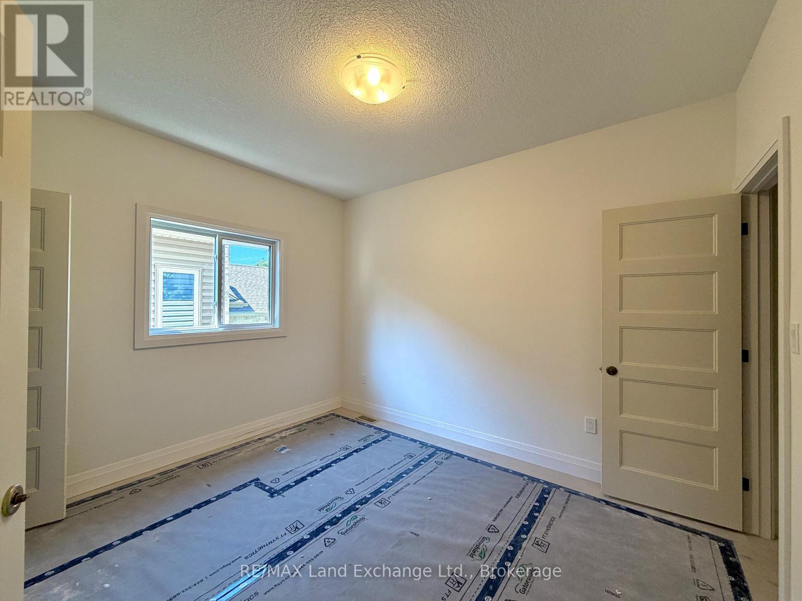 660 Devonshire Road, Saugeen Shores, Ontario  N0H 2C3 - Photo 7 - X13060028
