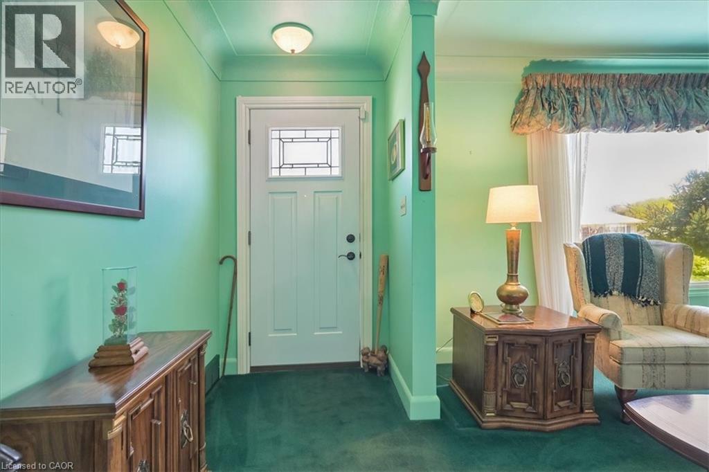 2117 Edinburgh Drive, Burlington, Ontario  L7R 2C8 - Photo 8 - 40825477