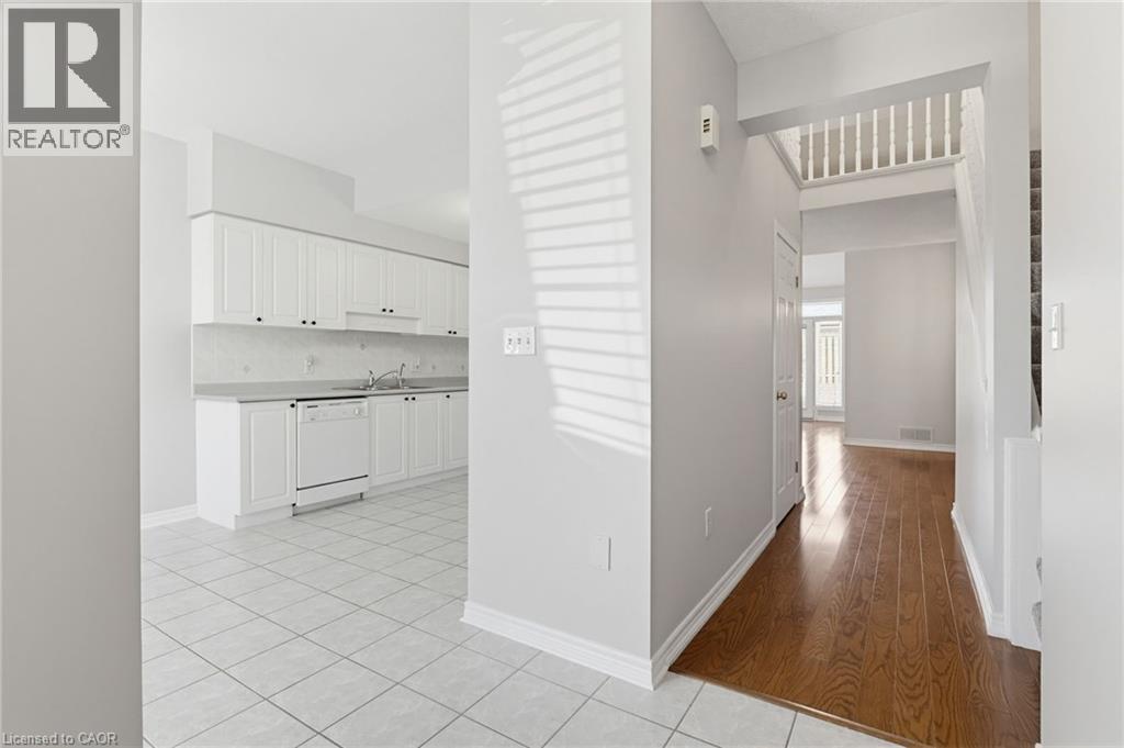34 Greentrail Drive, Mount Hope, Ontario  L0R 1W0 - Photo 3 - 40824920