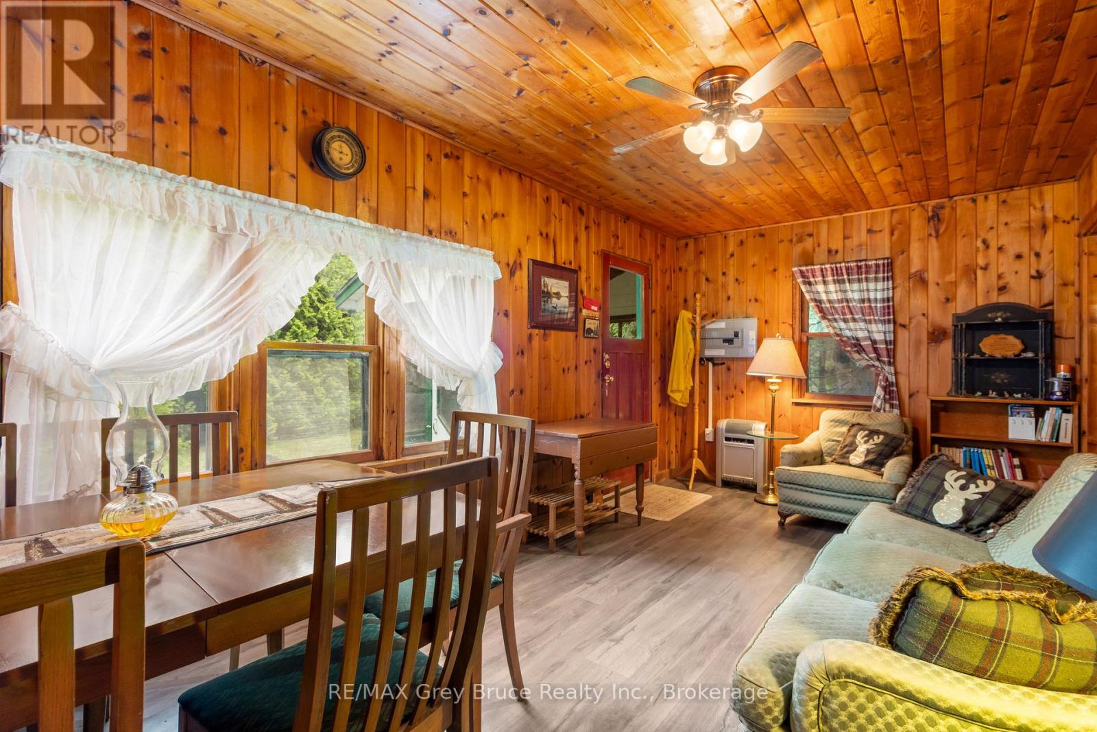 6726 Highway 6, Northern Bruce Peninsula, Ontario  N0H 2R0 - Photo 10 - X13062212