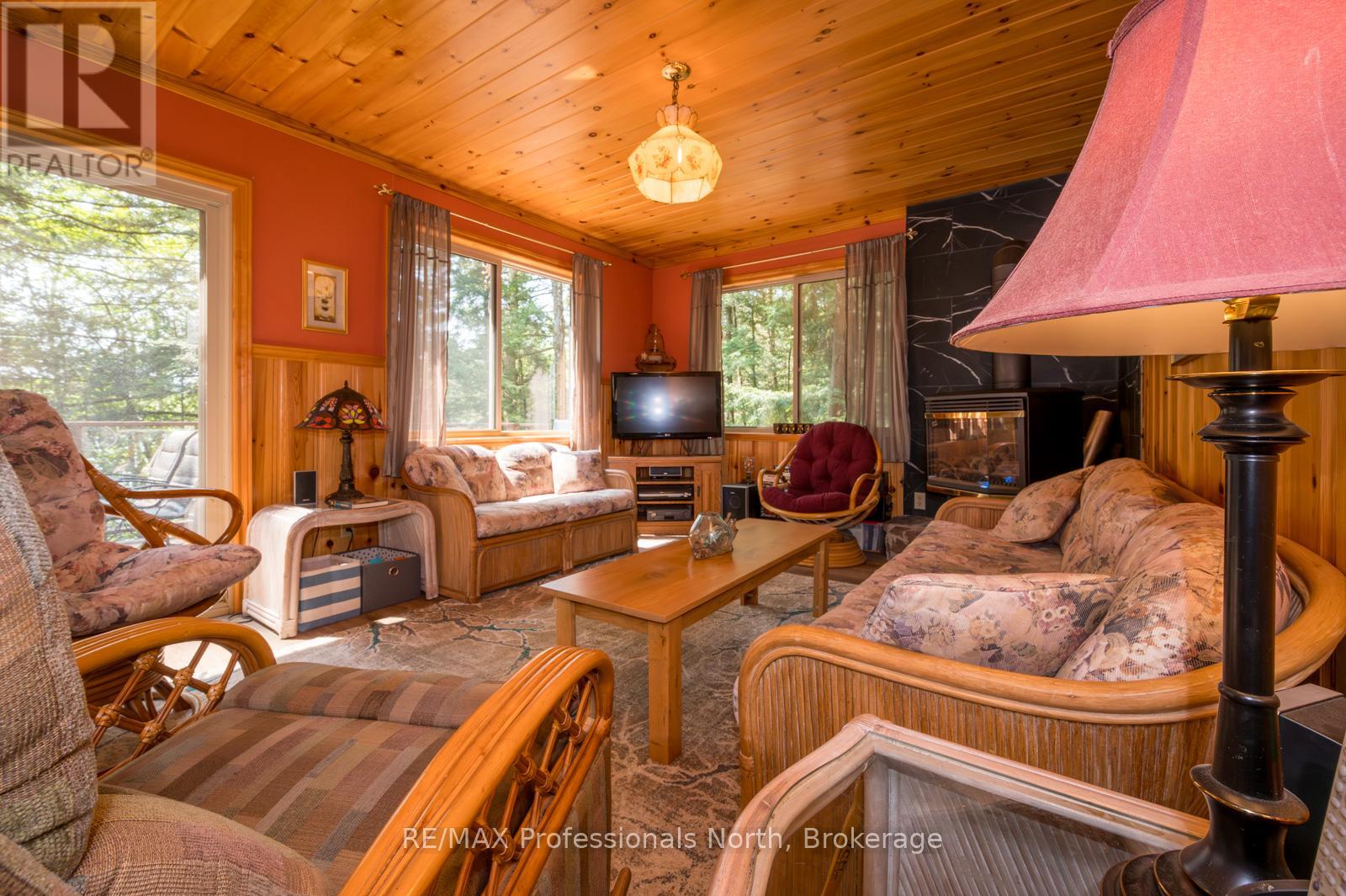255 Cedar Lane, Kearney, Ontario  P0A 1M0 - Photo 4 - X13062250