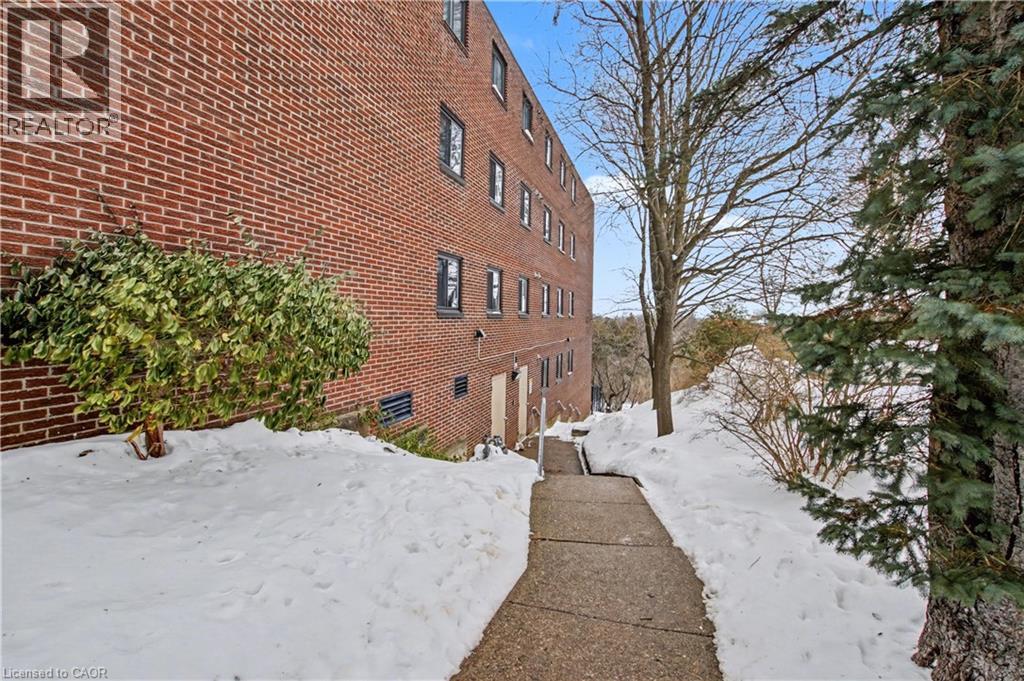63 Conroy Crescent Unit# 52, Guelph, Ontario  N1G 2V5 - Photo 22 - 40823481