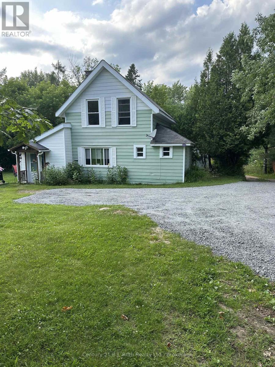 4 Stocking Lane, Huntsville, Ontario  P1H 1V4 - Photo 2 - X13064856
