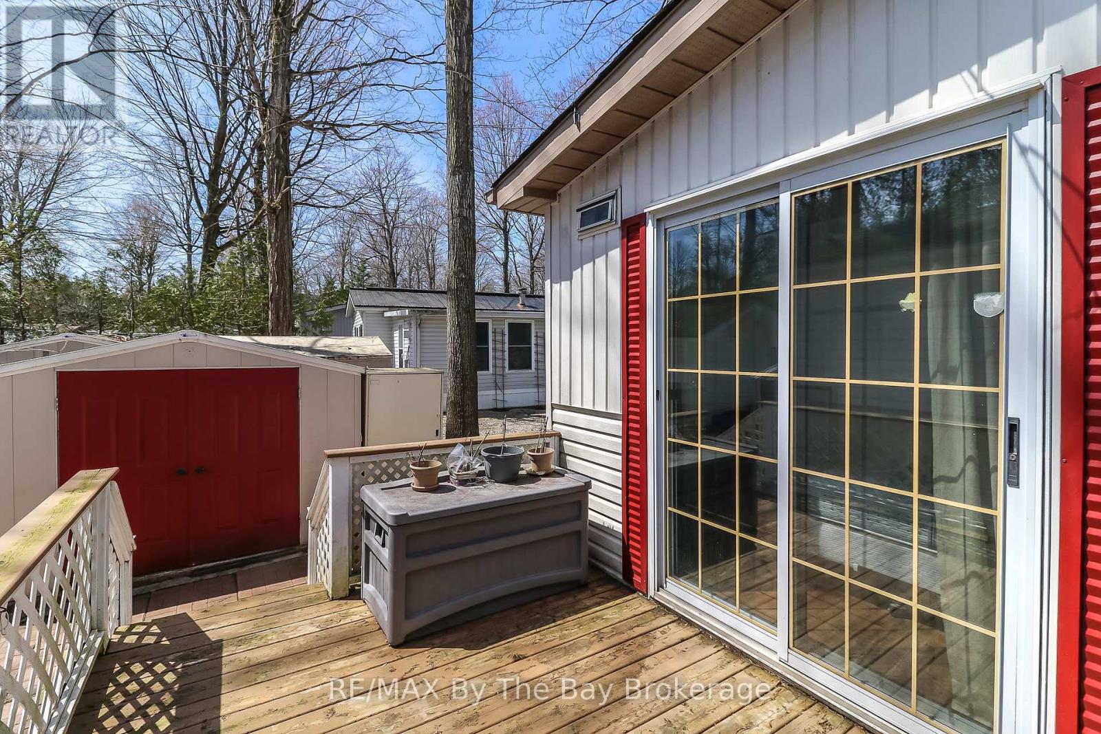 6 Pacific Avenue, Wasaga Beach, Ontario  L9Z 3A8 - Photo 17 - S13065998