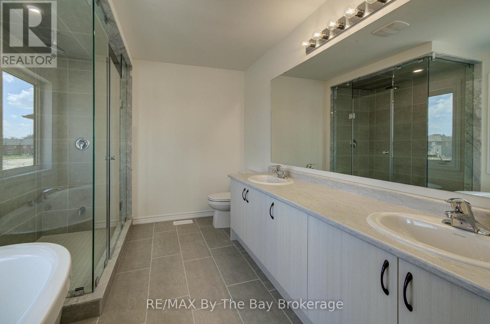 61 Rosanne Circle, Wasaga Beach, Ontario  L9Z 0M8 - Photo 16 - S13066198
