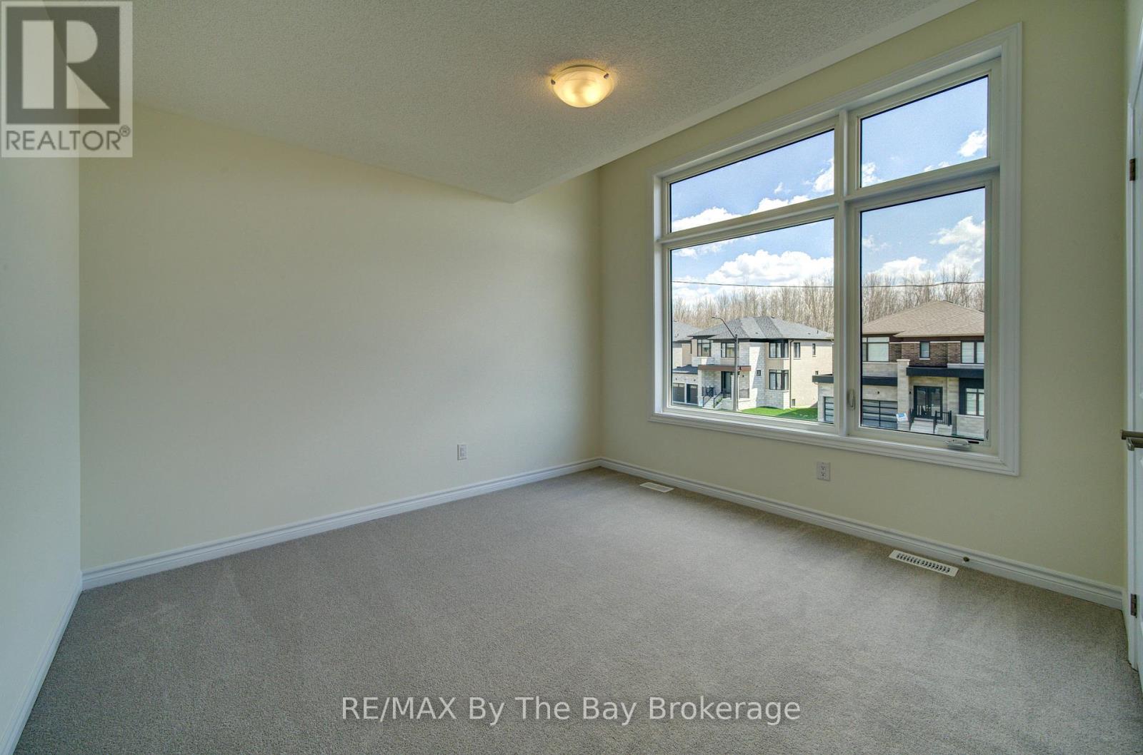 61 Rosanne Circle, Wasaga Beach, Ontario  L9Z 0M8 - Photo 20 - S13066198
