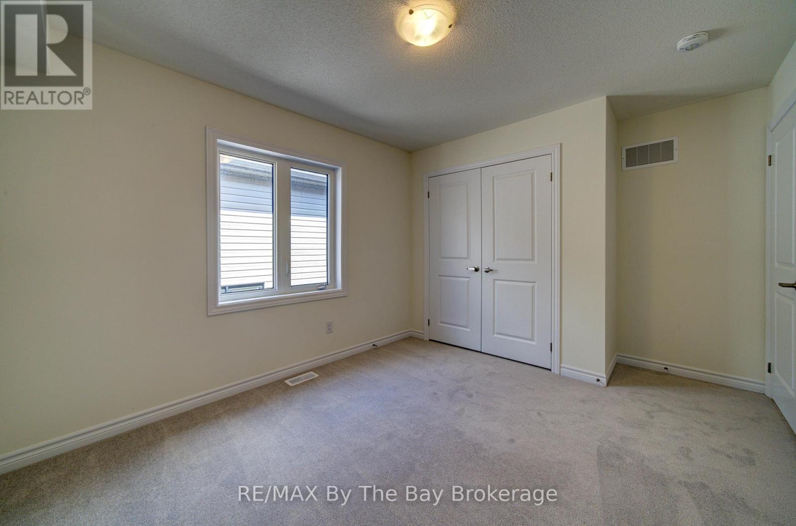 61 Rosanne Circle, Wasaga Beach, Ontario  L9Z 0M8 - Photo 24 - S13066198