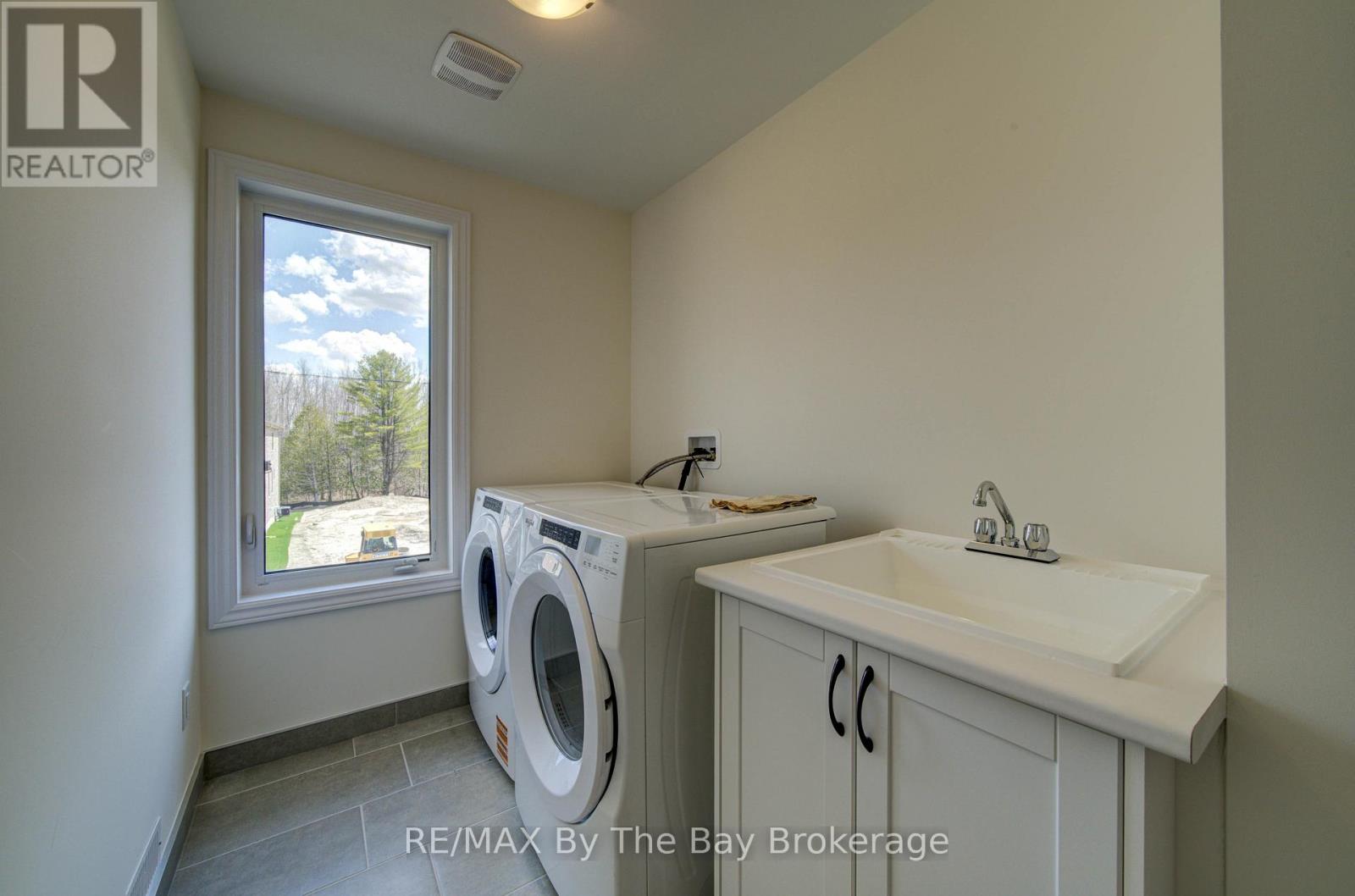 61 Rosanne Circle, Wasaga Beach, Ontario  L9Z 0M8 - Photo 26 - S13066198