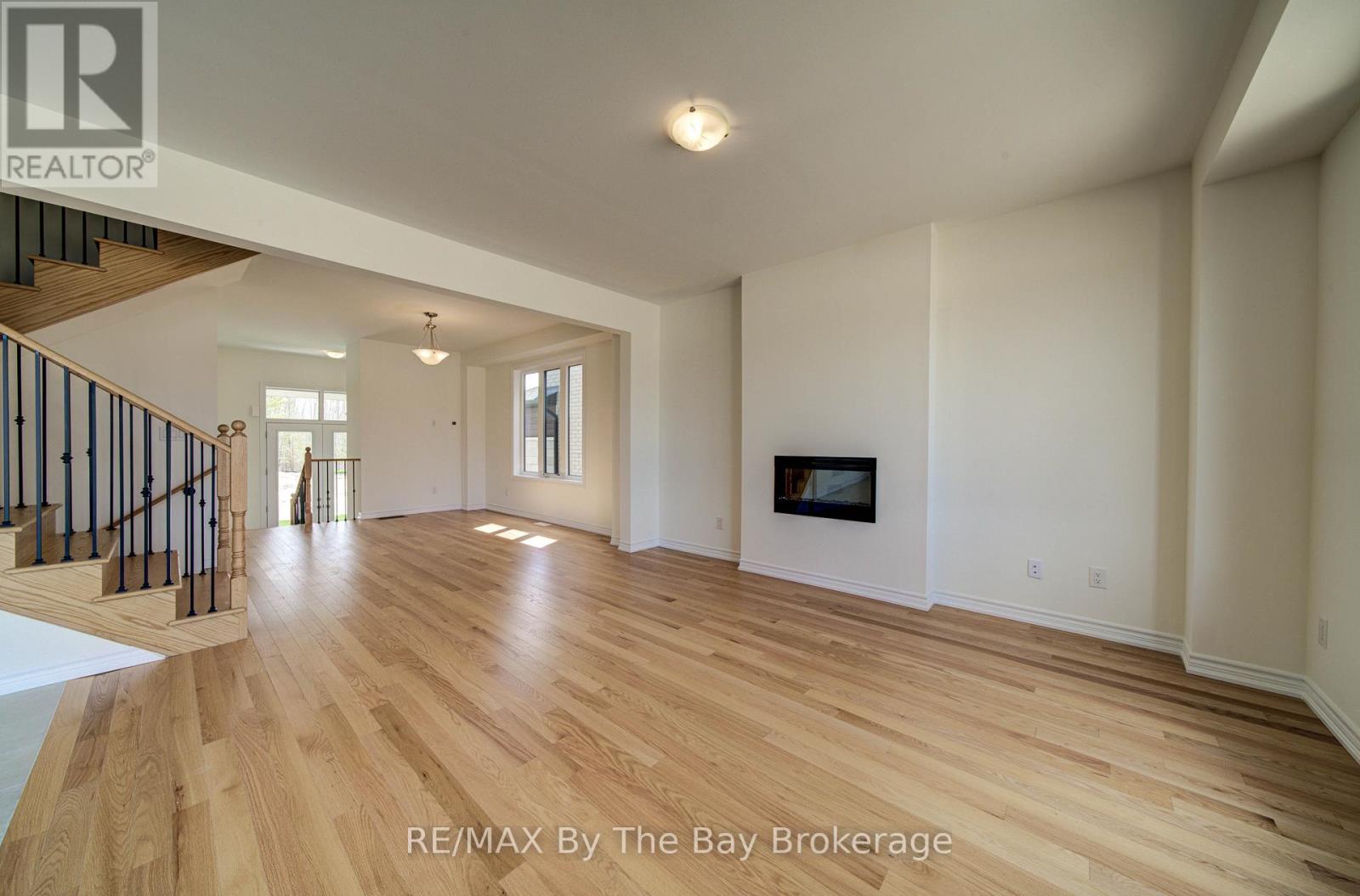 61 Rosanne Circle, Wasaga Beach, Ontario  L9Z 0M8 - Photo 8 - S13066198