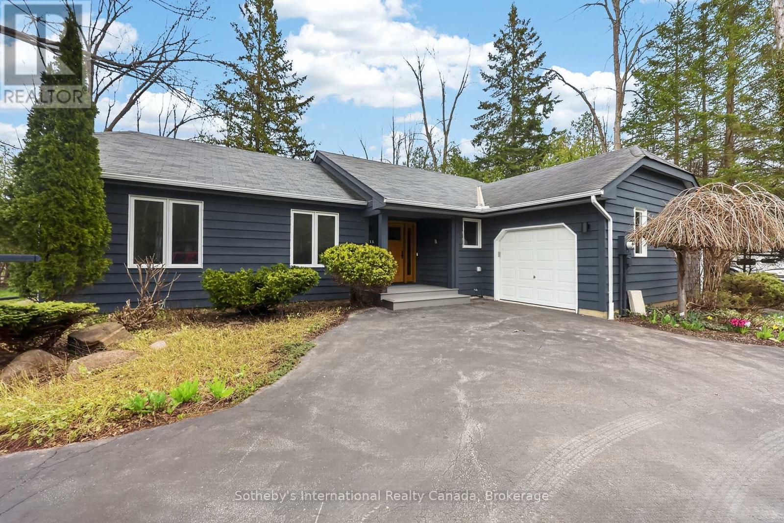 111 Patricia Drive, Blue Mountains, Ontario  L9Y 0P1 - Photo 3 - X13066702