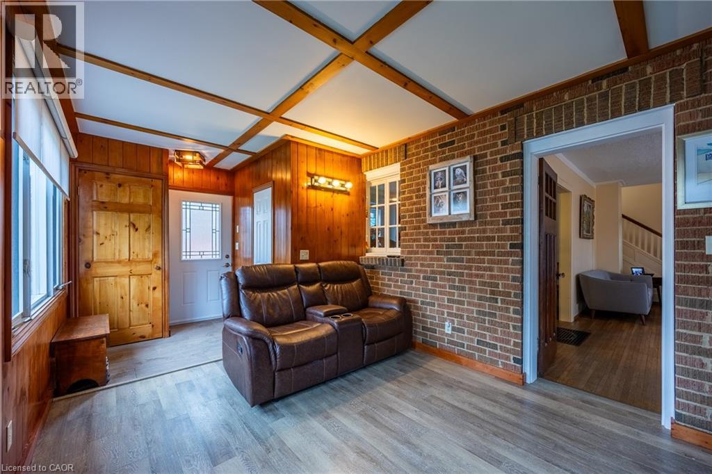 124 First Avenue, Port Dover, Ontario  N0A 1N0 - Photo 2 - 40825786