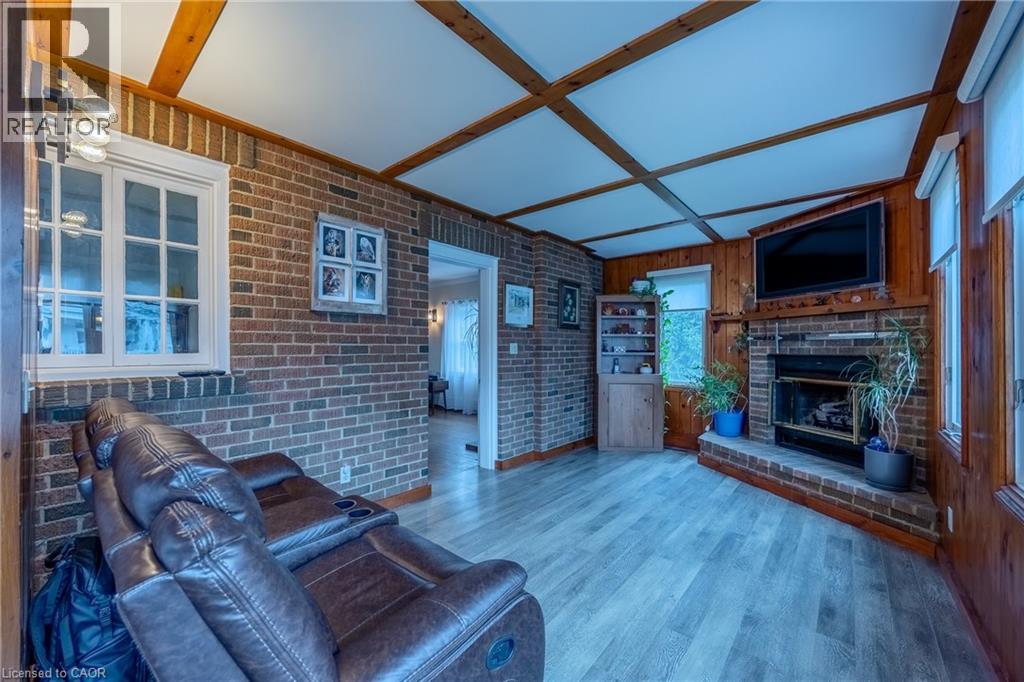 124 First Avenue, Port Dover, Ontario  N0A 1N0 - Photo 4 - 40825786