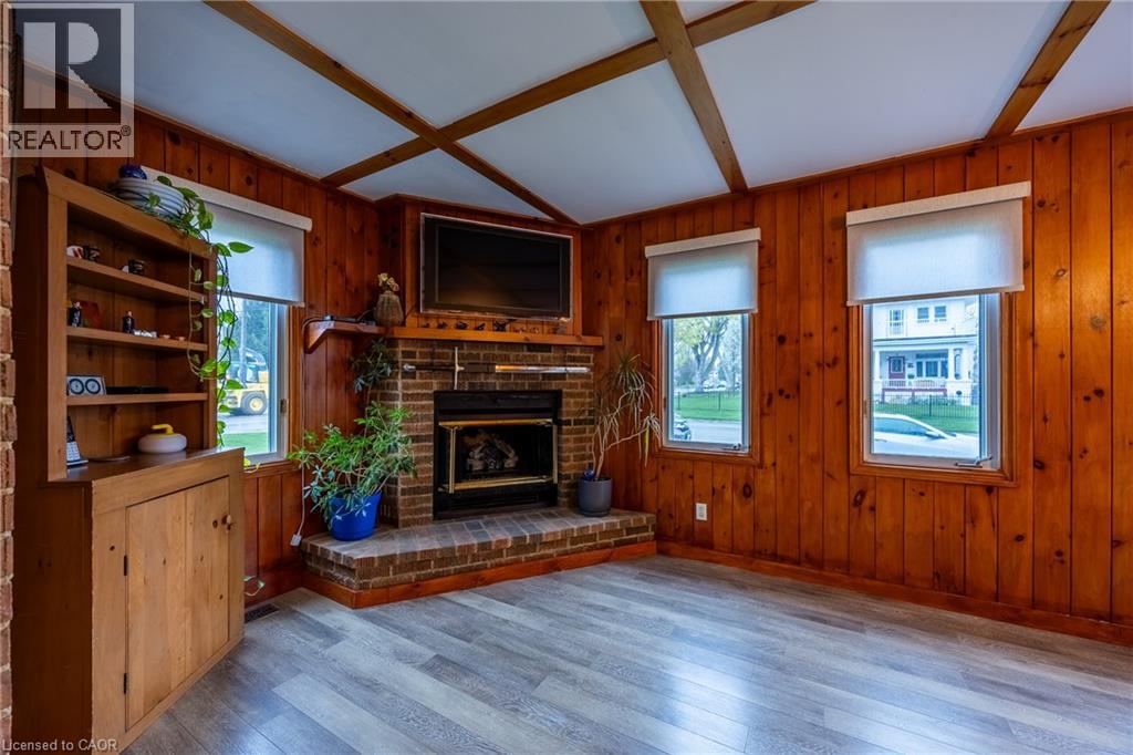 124 First Avenue, Port Dover, Ontario  N0A 1N0 - Photo 5 - 40825786