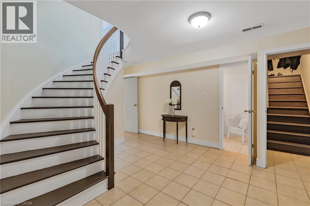 10 Vega Crescent, Stoney Creek, Ontario  L8E 4S7 - Photo 29 - 40823540