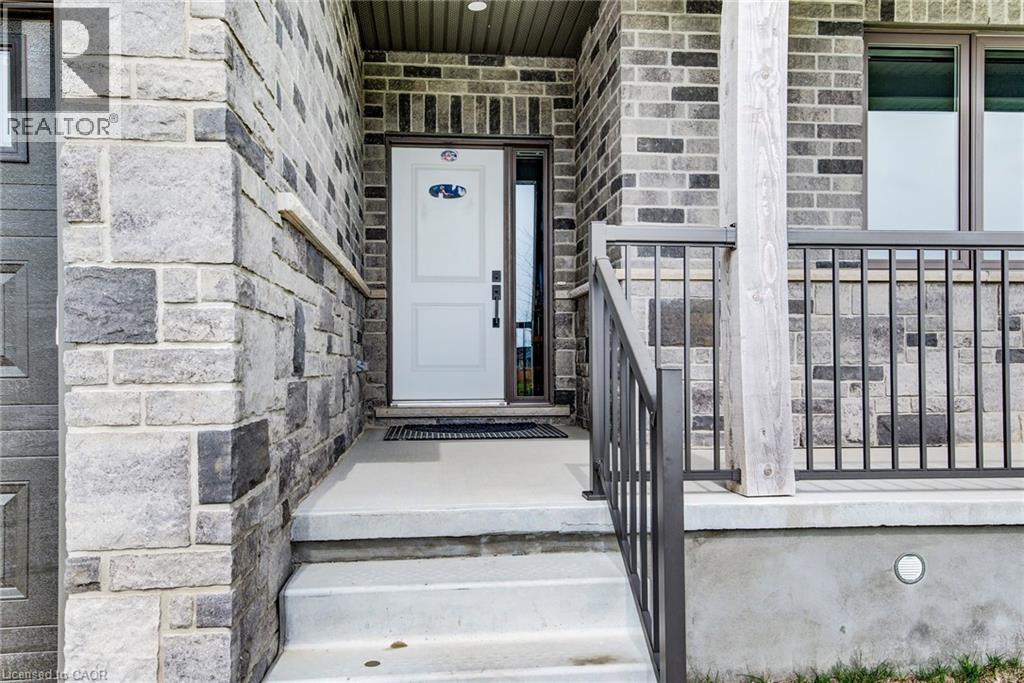 625 Winchester Avenue S, Listowel, Ontario  N4W 0J9 - Photo 2 - 40822234
